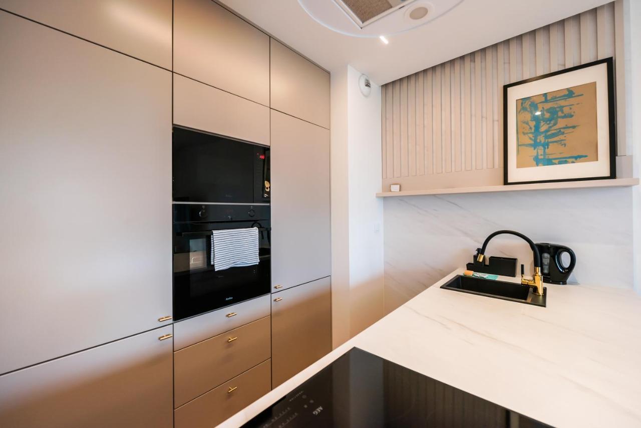 Wola Marble Apartment Warsawa Bagian luar foto