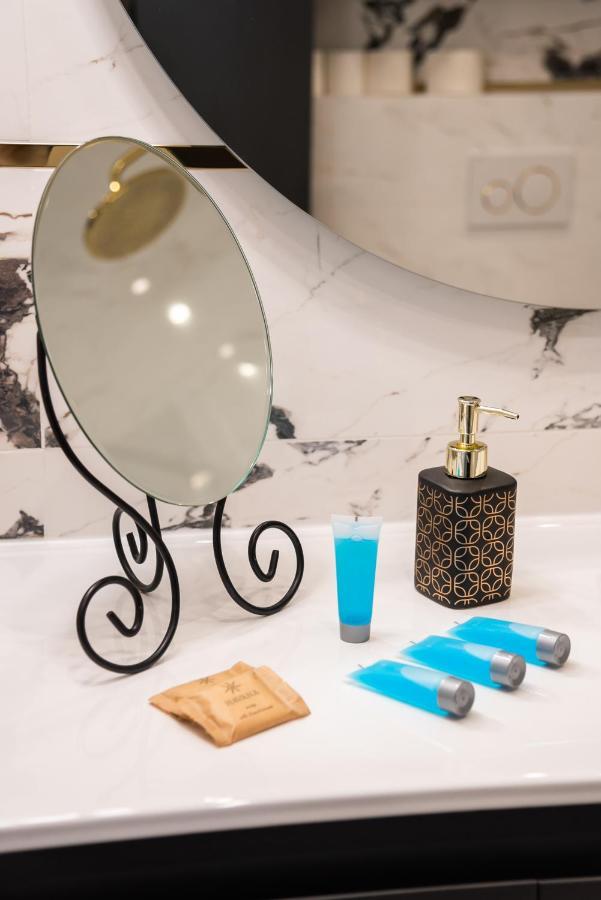 Wola Marble Apartment Warsawa Bagian luar foto